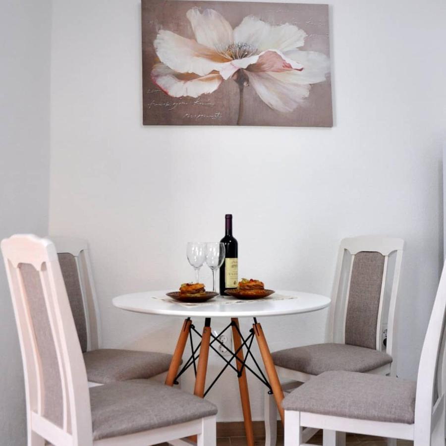Old Marine House Apartment Tivat Bagian luar foto