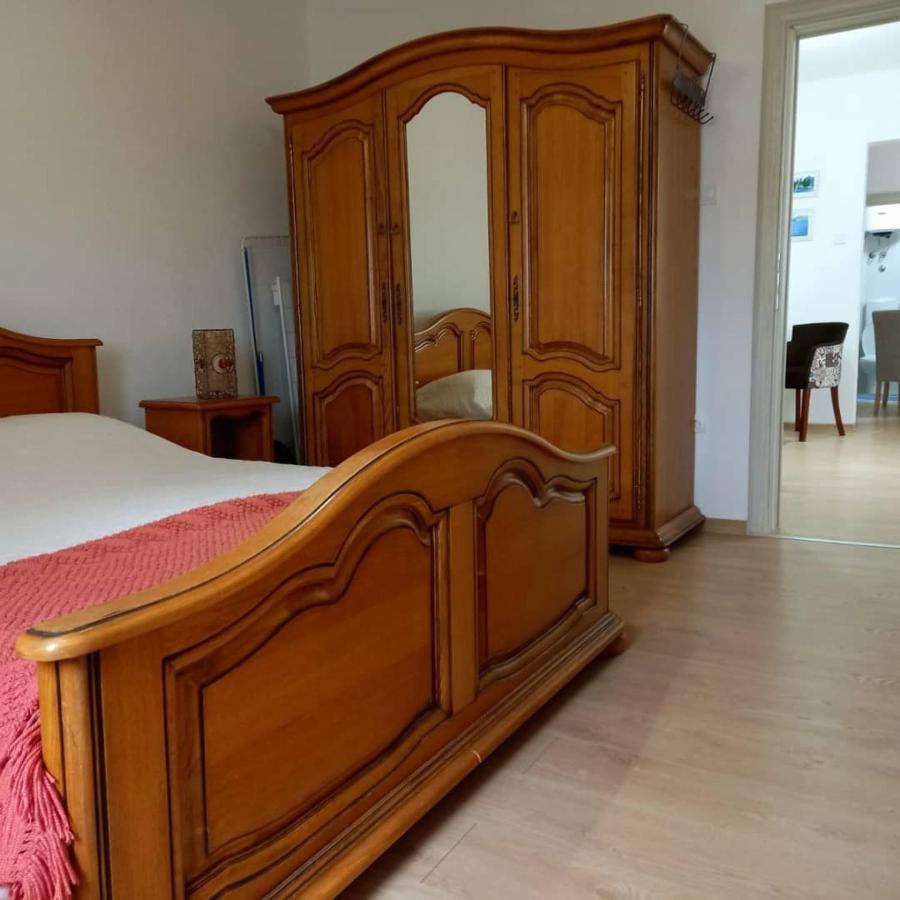 Old Marine House Apartment Tivat Bagian luar foto